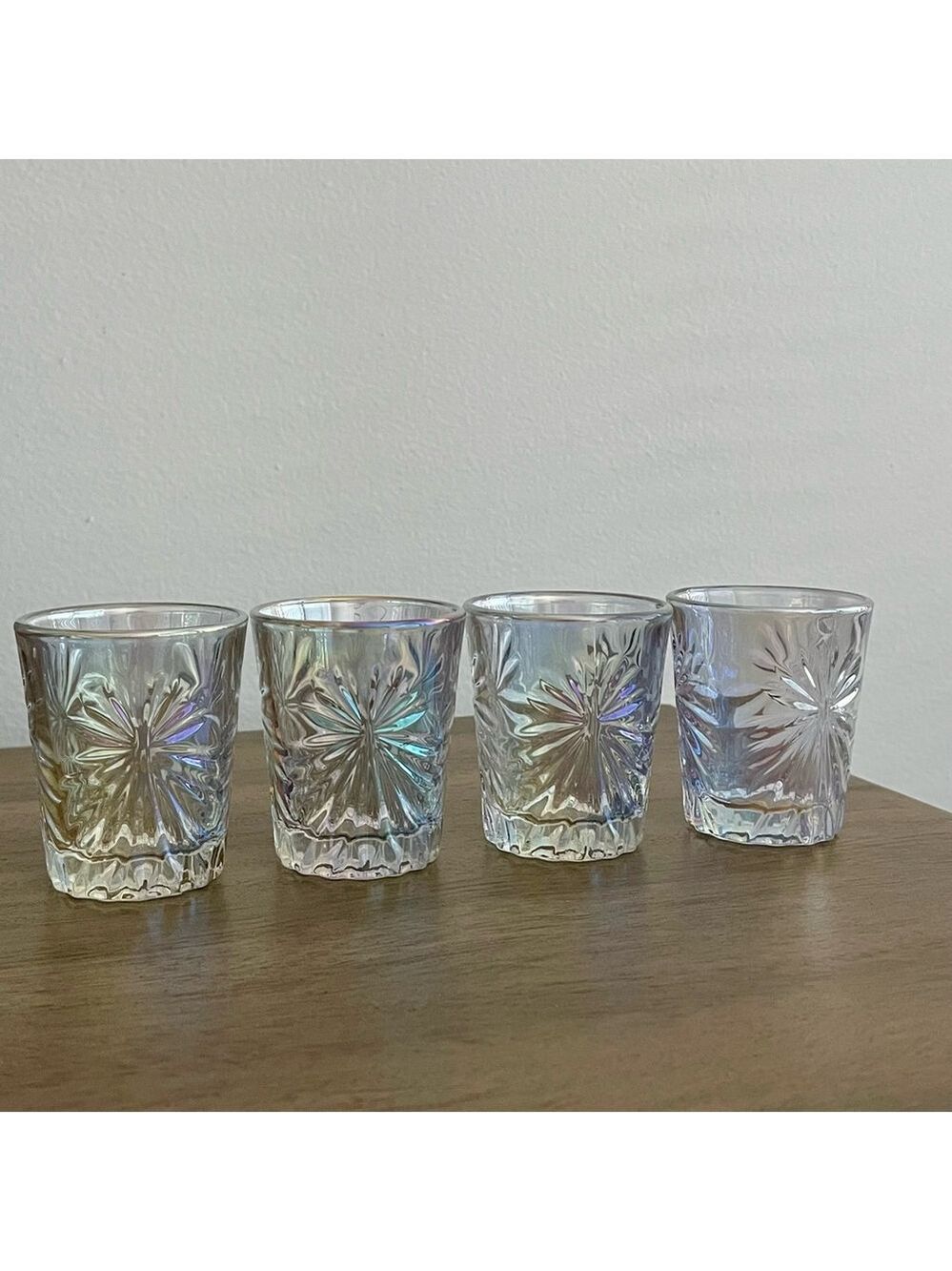 Circleware Brackston Radiance Pearl 1.6oz Clear Luster Shot Glass Set of 4 NWT